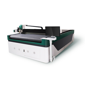 Machine de découpe automatique pour cuir animal Dr. Bang à commande numérique - Product Image 1