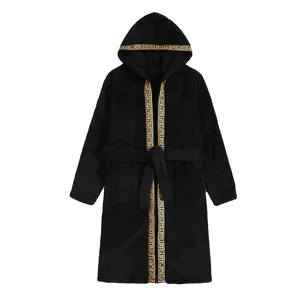 <span class=keywords><strong>Bata</strong></span> de baño con cinturón y panel de cinta griega OEM ODM con bolsillo Teddy con <span class=keywords><strong>capucha</strong></span> de franela para <span class=keywords><strong>hombre</strong></span> - Product Image 1