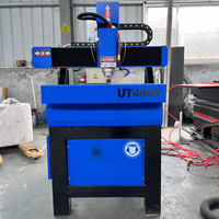Machine CNC 4040 6 axes avec broche 2,2 kW à refroidissement par eau, équipement publicitaire CNC 4x4