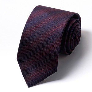 Direktverkauf ab Werk Geringe Mindestbestellmenge Krawatten Herren Formelle Mode Maßgefertigte Bedruckte Einfarbige Jacquard-Polyester-Krawatte - Product Image 6