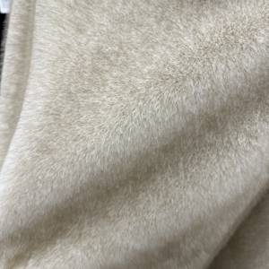 ポリエステルニット生地卸売工場価格片面フランネル超ソフト生地、衣類・ホームテキスタイル用 - Product Image 3