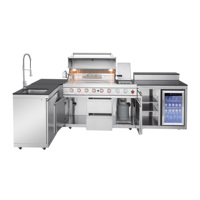 Cuisine extérieure - Barbecue, 95 500 BTU, 6 brûleurs, infrarouge arrière avec brûleur latéral, avec centre de boissons et comptoirs en granit noir