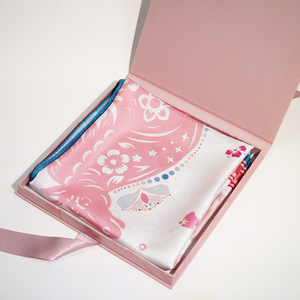 وشاح حرير فاخر مخصص بسعر منخفض للبيع بالجملة، 100% حرير، 12/14/16/19 ملم، مقاس ونمط مخصص - Product Image 1