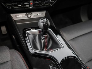 Nuevo <span class=keywords><strong>MG</strong></span> 5 2023 Facelift 1.5L Manual 129HP Bajo Consumo de Combustible Sedán Compacto Auto Nuevo Tracción Delantera - Product Image 6