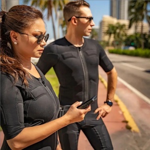 Fábrica de Ropa ODM/OEM, Personalización de Ropa Deportiva EMS, Ropa Deportiva Tecnológica, Mono EMS con Pulsaciones Eléctricas - Product Image 4