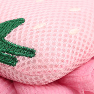 Esponja de Baño con Forma de Fresa, Rellena de Poliéster y Algodón, Exfoliante, Malla de Ducha, Esponja de Baño, Accesorios de Baño - Product Image 2