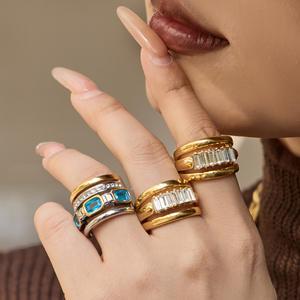 Anillo de banda estrecha de acero inoxidable chapado en oro de 18 quilates de moda, resistente al agua, con circonita creada en laboratorio, para compromiso, boda, fiesta, regalo para mujer - Product Image 6