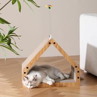 Griffoir pour chat pliable de style moderne en gros, 6 côtés, en carton ondulé triangulaire, grattoir pour chat en carton ondulé