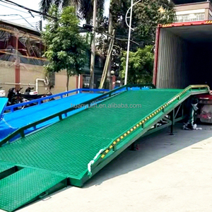 हॉट सेल मोबाइल हाइड्रोलिक बोर्डिंग अनलोडिंग यार्ड लिफ्टिंग प्लेटफॉर्म कार्गो प्लेटफॉर्म के साथ डॉक रैंप लोड - Product Image 1