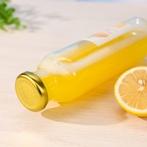 Bottiglia in Vetro Trasparente da 350ml con Tappo in Metallo Dorato per Succhi Spremuti a Freddo, Frullati, Tè al Latte, Design Ermetico e Antigoccia - Product Image 6