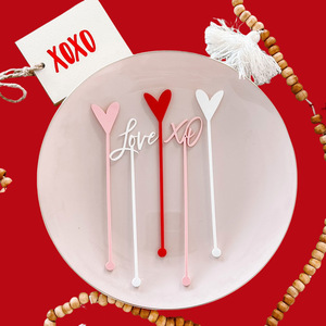 ชุดไม้คนค็อกเทลรูปหัวใจ 5 ชิ้น อะคริลิค ของขวัญตกแต่งเค้กสำหรับวันวาเลนไทน์ - Product Image 2