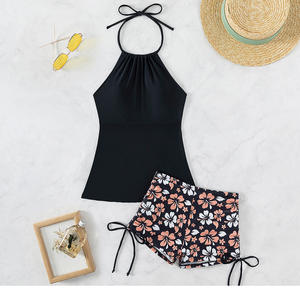 Maillot de bain une pièce imprimé floral à col licou et bas carré pour femme, en nylon, haute élasticité, avec armatures et coussinets de poitrine, idéal pour la plage - Product Image 3