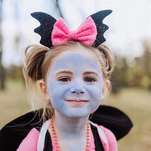 Serre-tête chauve-souris à paillettes pour femmes et filles, accessoires de fête d'Halloween, pinces à cheveux scintillantes avec ailes - Product Image 2