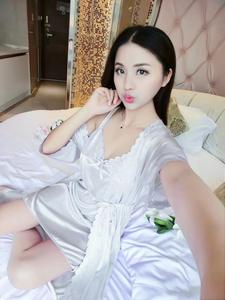 Pijamas de Seda para Mujer al por Mayor, Primavera, Cuello en V Profundo, Manga con Volantes, Talla Grande, Ropa de Dormir de Satén de Seda, Bata de Pijama - Product Image 6