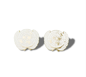 DFB102 707 Broches personnalisées en métal émaillé rigide, motifs Branche d'olivier et Terre, Thème Paix mondiale et Amour - Product Image 1