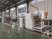 Machine de stratifié de rideau en colle thermofusible PUR contrôlée par PLC de 3400mm électriquement pour film plastique textile