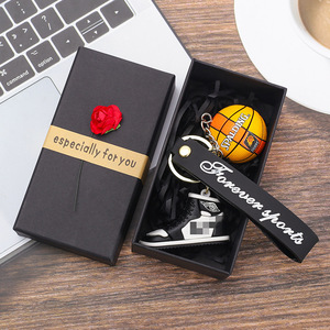 Llavero <span class=keywords><strong>de</strong></span> Zapatillas <span class=keywords><strong>de</strong></span> Baloncesto <span class=keywords><strong>de</strong></span> Jugadores Estrella, Colgante para Mochila <span class=keywords><strong>de</strong></span> Kobe, Curry, James, Set <span class=keywords><strong>de</strong></span> Regalo para Estudiantes, Souvenir, Diseño Deportivo Eterno - Product Image 4