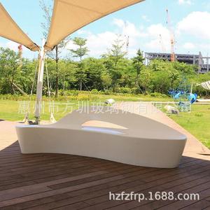 Sofá de Hotel con Estructura Metálica Ovalada, Diseño Moderno y Duradero, Estilo Minimalista, Patas de Plástico - Product Image 2