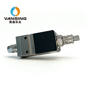 Válvula Solenoide de Control de Pegamento VALCO MELTON MODELO:900 para Línea de Cartón Corrugado, 12V/24V DC, con Anulación Manual - Product Image 4