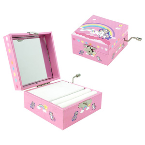 Boîte à <span class=keywords><strong>musique</strong></span> personnalisée Yiyu, design sur mesure, impression personnalisée, vente en gros pour les boutiques de souvenirs, marché américain et britannique, prix d'usine - Product Image 1