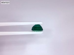 Esmeralda Zambiana Octogonal Facetada de 12.05ct, Gema Suelta de Alta Calidad, Color Verde Intenso, Claridad Excepcional para Joyería de Lujo - Product Image 2