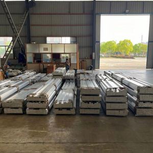 Barre ronde en aluminium extrudé à vente rapide, en alliage de haute précision, usinage sur mesure disponible - Product Image 2