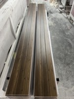 Panel de Pared y Techo de PVC Resistente y Moderno con Diseño de Grano de Madera para Decoración de Interiores de Casas, Baños y Hoteles