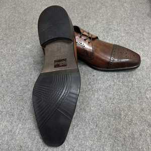 Chaussures habillées pour hommes en cuir italien haut de gamme, faites à la main, avec trois connecteurs gravés, boutons en dentelle - Product Image 5