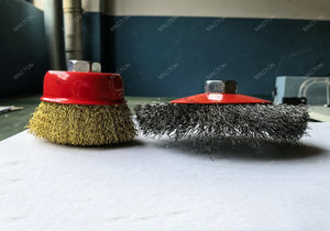 Brosse circulaire en fil d'acier poli gaufré pour machines à poncer à essence - Product Image 5