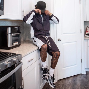 Ensemble de survêtement coupe-vent deux pièces pour homme, personnalisé, imprimé, respirant, grande taille, en polyester/nylon, avec fermeture éclair - Product Image 1