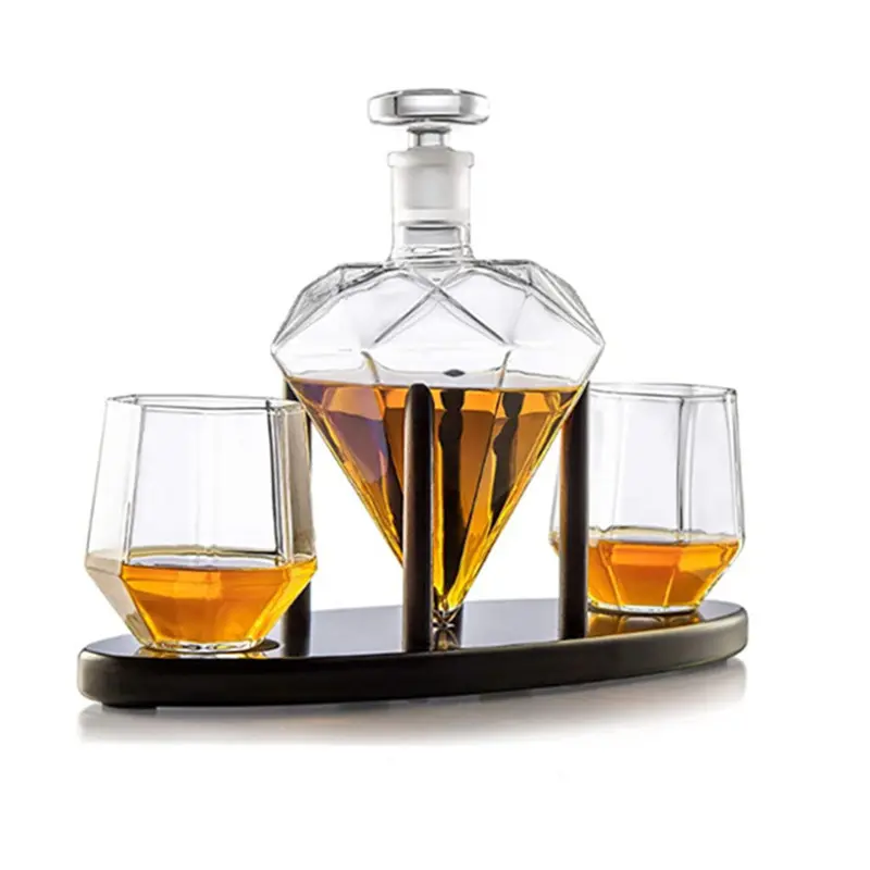 Fabriek Groothandel Gepersonaliseerde Creatieve Glazen Bekerset Kristal Op Maat Stemloze Wijn Glazen Whiskyfles Voor Thuishotelmarkt