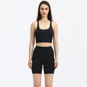 Vente en gros Short de <span class=keywords><strong>sport</strong></span> de yoga à séchage rapide croisé dans le dos pour femmes, ensemble de deux pièces courtes - Product Image 2