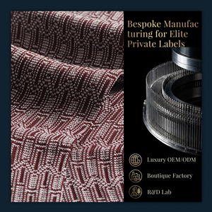 Chaussettes habillées Luxure 240N en coton mercerisé haute densité, anti-bactériennes, absorbantes, à motif jacquard géométrique bordeaux - Product Image 3