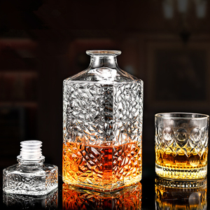 Vente en gros Meilleur prix Bouteille en verre 1000ml <span class=keywords><strong>Whisky</strong></span> Carafe à vin avec bouchon Home Hotel Restaurant Banquet Bar - Product Image 6