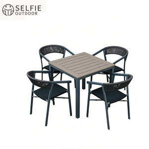 Ensemble de chaise de jardin moderne imperméable en corde et table en polystyrène - Product Image 1