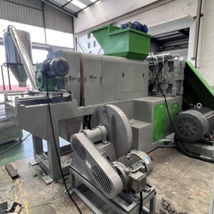 Machine à presser les films plastiques Sevenstars pour films plastiques souples et humides utilisée dans les lignes de lavage ou de granulation de films plastiques recyclés - Product Image 3