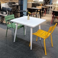 Table à manger extérieure moderne en métal de 80 cm pour restaurant, hôtel, ferme, jardin et patio