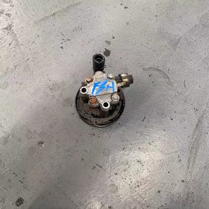 Accessoire d'origine japonais d'occasion pour pompe de direction assistée Toyota 4Y pour réparation du moteur, pompe hydraulique directionnelle - Product Image 2