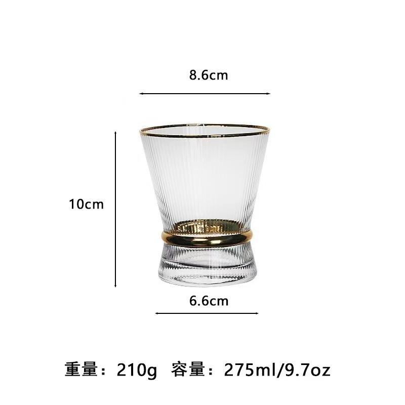 Tasse à eau basse avec profil de taille doré