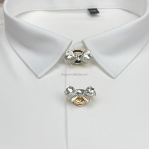 Bán buôn dễ thương lấp lánh Bow Shape Thiết kế Khuy măng sét Rhinestone không may quần áo thanh lịch nút quần áo phụ kiện trang sức - Product Image 1