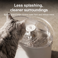 Fontaine à eau automatique portable pour chat et chien Yuchain 2,5 L, sans pompe, étanche, en plastique, avec design facile à nettoyer