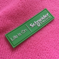 Étiquette en caoutchouc PVC 3D personnalisée professionnelle pour accessoires, personnalisez votre logo de marque en patch PVC 3D souple pour vêtements