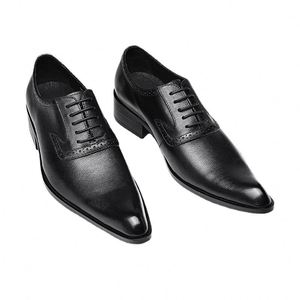 Nouvelles Chaussures Habillées Pointues en Cuir Véritable pour Hommes, Style Japonais Tendance, Respirantes et Antidérapantes, Idéales pour Mariages et Affaires, Collection Automne - Product Image 1