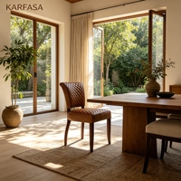 Chaise de salle à manger en cuir capitonnée à losanges, dossier haut, pieds en bois massif, marron caramel, style vintage classique pour salle à manger