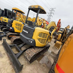 Excavadoras Komatsu PC40 y PC30 de segunda mano, con una capacidad de 4 toneladas y 3 toneladas respectivamente. Equipo de construcción fiable. - Product Image 2