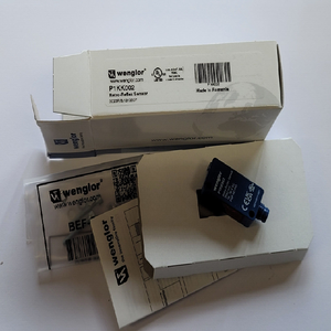 Nuevo y Original P1kk002 Retro- - / - , Controlador de Programación PLC en Stock en Almacén - Product Image 1
