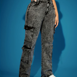 Jean noir délavé pour femme - Pantalon en denim à jambes larges multi-poches tendance - Product Image 1