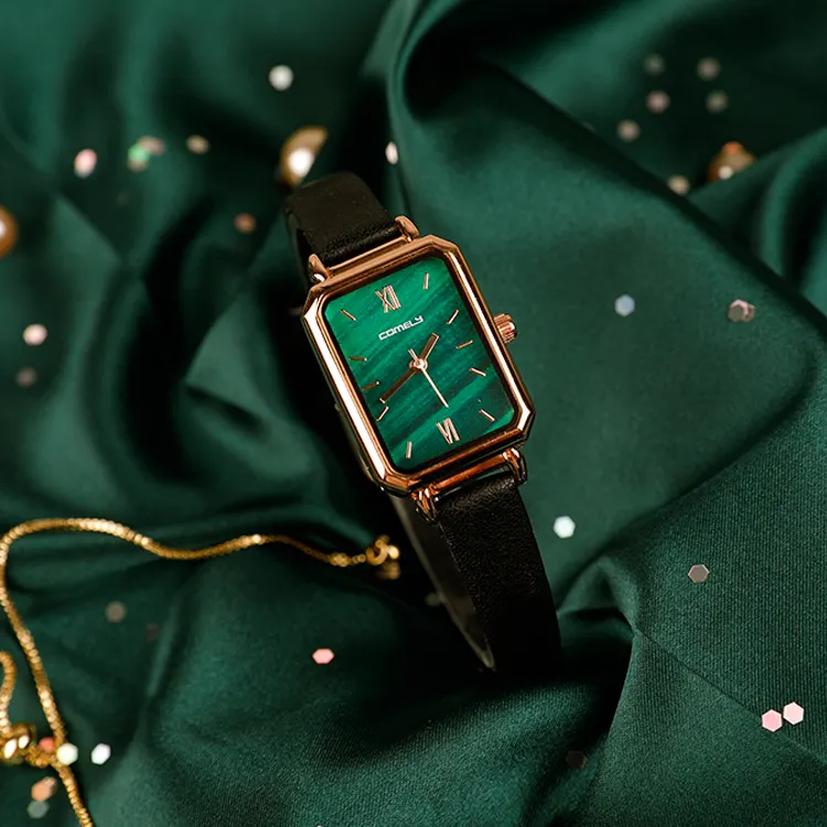 Wholesale Retro Temperament Women's Watch Lady's Watches Small Square Vintage Green Women hand watch