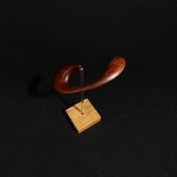 Sculpture d'équilibre Sunmuse |   Art cinétique en bois et laiton, sculpture artisanale d'équilibre, décoration de bureau abstraite, Sunmuse Studio