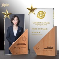 Trophée Médaille d'Honneur Personnalisé en Bois Massif avec Plaque en Verre Glaçuré Gravée – Récompense de Compétition